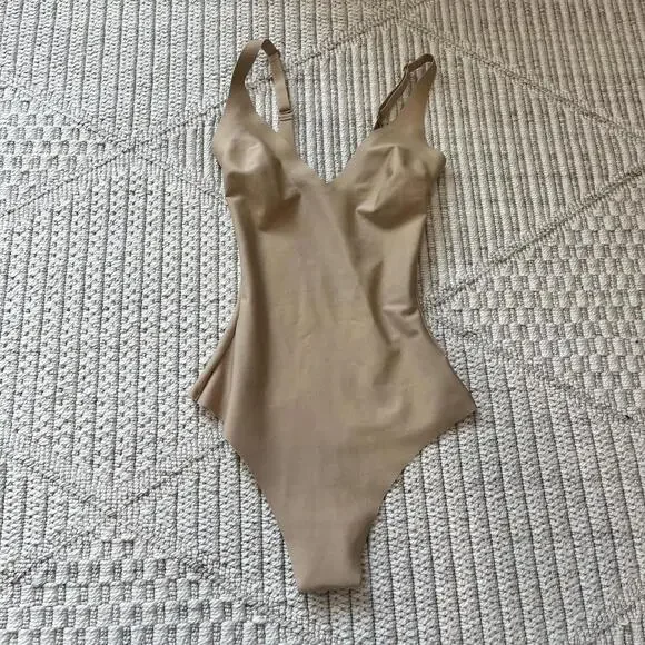 SOLD Skims Body Unlined Plunge Thong Bodysuit - Picture 1 of 5